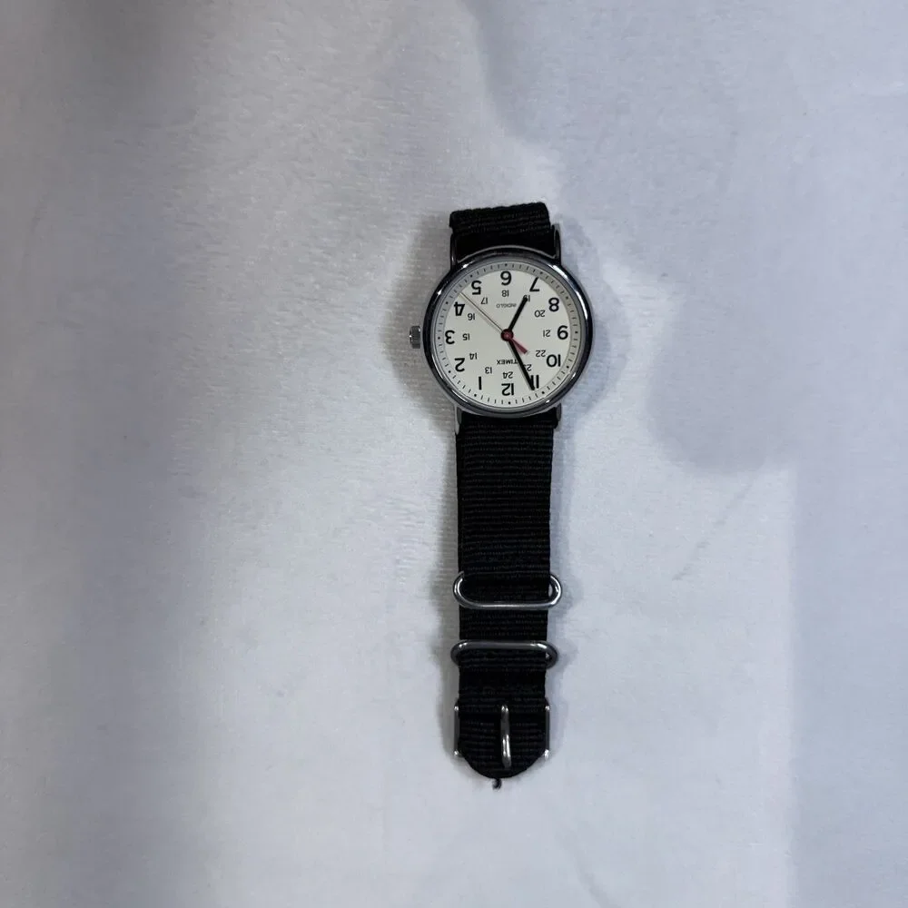 TIMEX Indiglo Men's Wrist‎ Watch 30 Meters Stainless Steel NEW